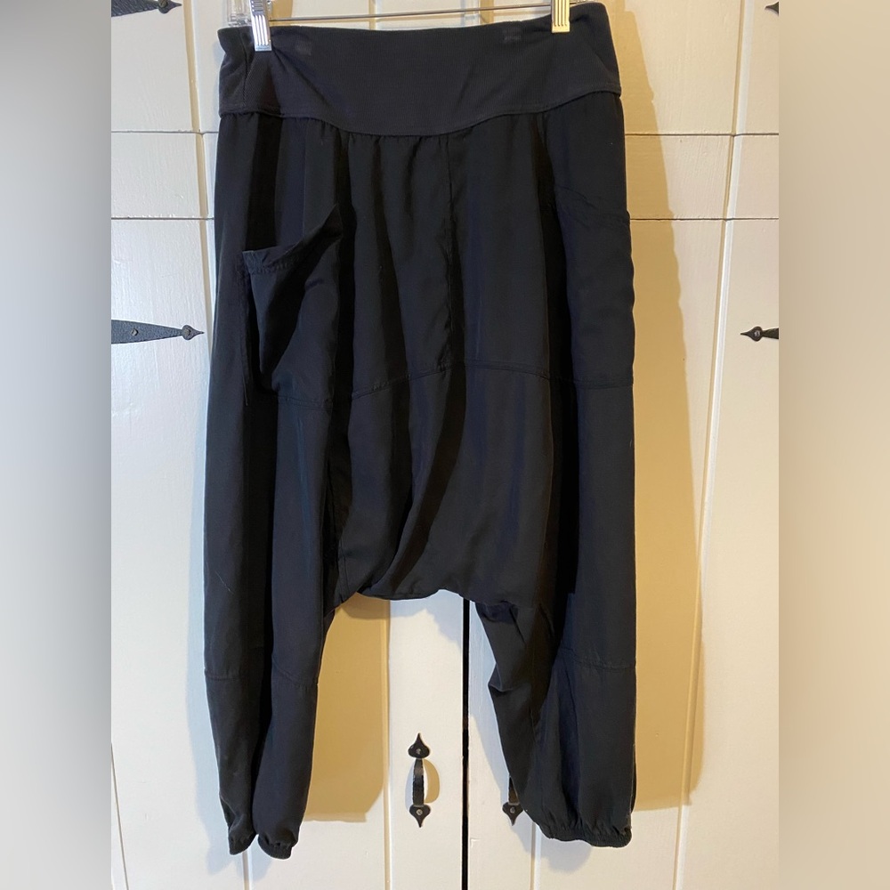 🎉🌺 Free People Movement Black Harem Pants
